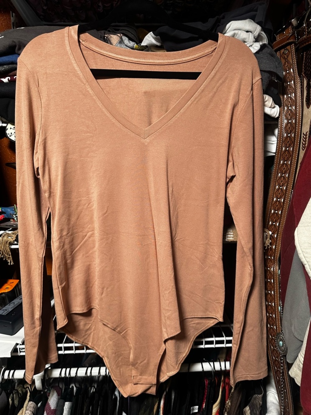 Women's Long-Sleeve V-Neck Bodysuit - Tan